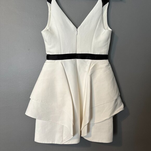 Halston Heritage White and Black Mini Dress, New With Tags - Picture 4 of 5